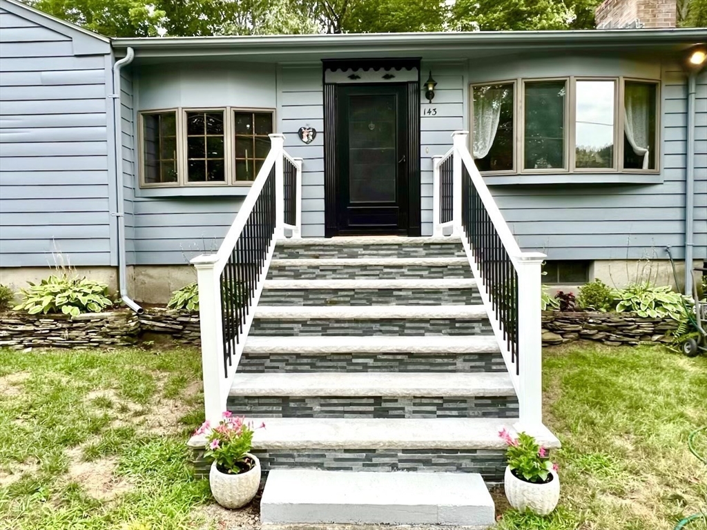 143 Mill Road Littleton, MA 01460 - Photo 4 of 42 Gallery Image 4