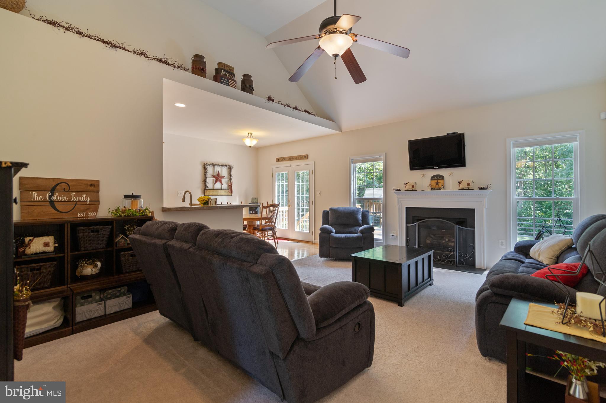 8289 Swan Woods Road Rhoadesville, VA 22542 - Photo 3 of 32 Family Room w/ vaulted ceiling & gas fire place