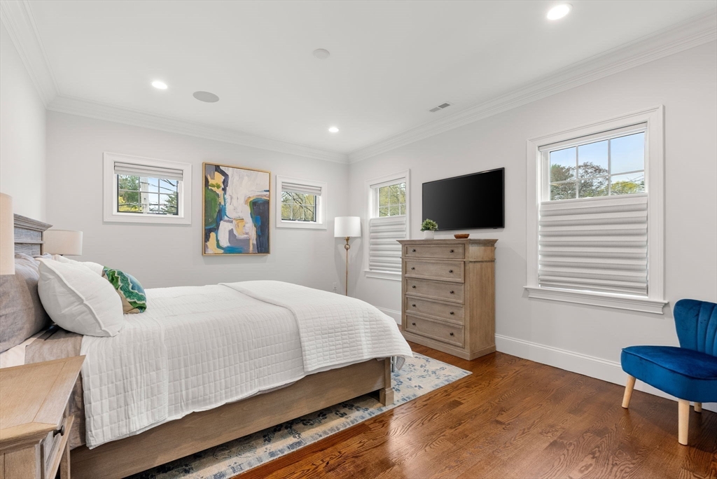 210 Evelyn Road, Unit 210 Newton, MA 02468 - Photo 11 of 22