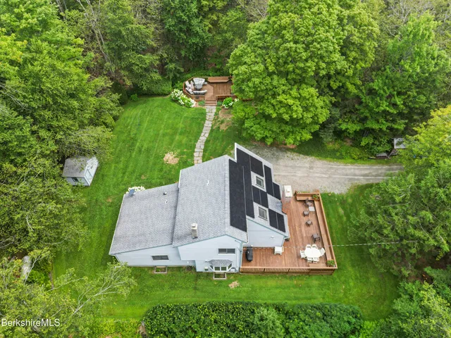 $575,000 | 337 Captain Whitney Road, Becket, MA 01223
