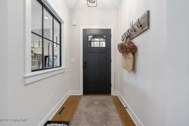 $7,000 | 34 Hyde Street, Saratoga Springs, NY 12866