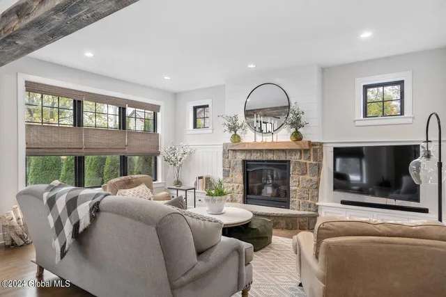 $7,000 | 34 Hyde Street, Saratoga Springs, NY 12866