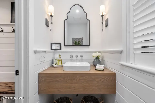 $7,000 | 34 Hyde Street, Saratoga Springs, NY 12866