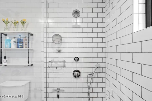 $7,000 | 34 Hyde Street, Saratoga Springs, NY 12866