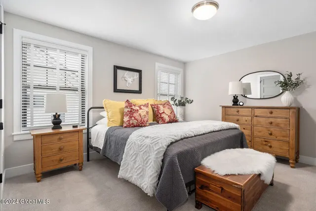 $7,000 | 34 Hyde Street, Saratoga Springs, NY 12866