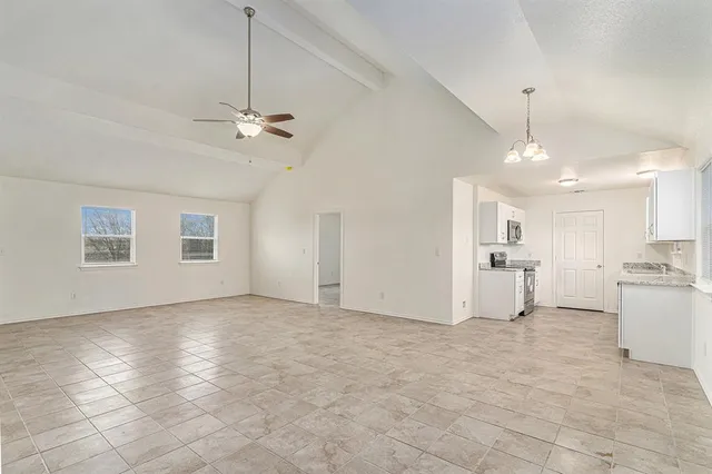 $1,695 | 417 Whitney Court, Rio Vista, TX 76093