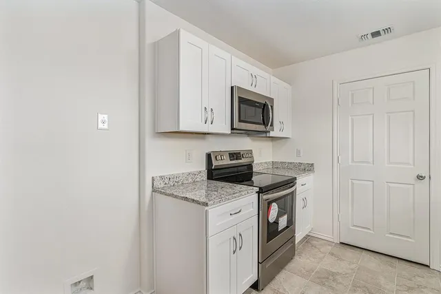 $1,695 | 417 Whitney Court, Rio Vista, TX 76093