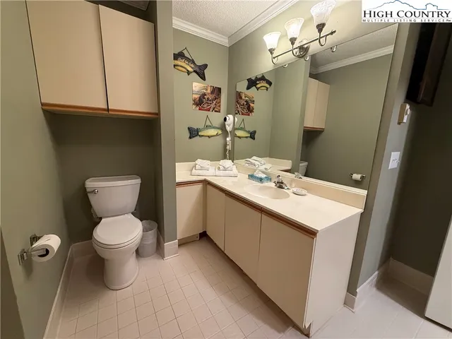 $349,900 | 908 Chetola Lake Drive, Unit 303 WREN, Blowing Rock, NC 28605