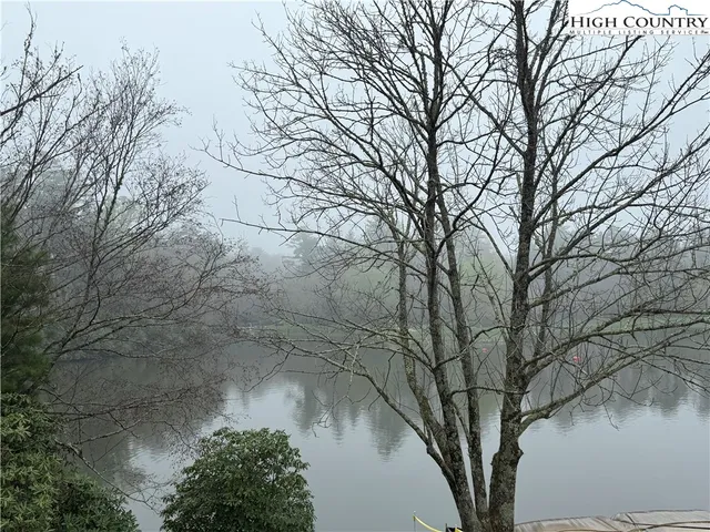 $349,900 | 908 Chetola Lake Drive, Unit 303 WREN, Blowing Rock, NC 28605