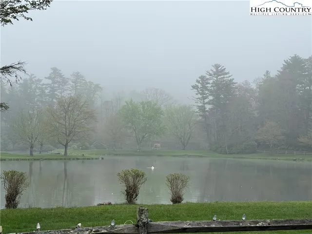 $349,900 | 908 Chetola Lake Drive, Unit 303 WREN, Blowing Rock, NC 28605