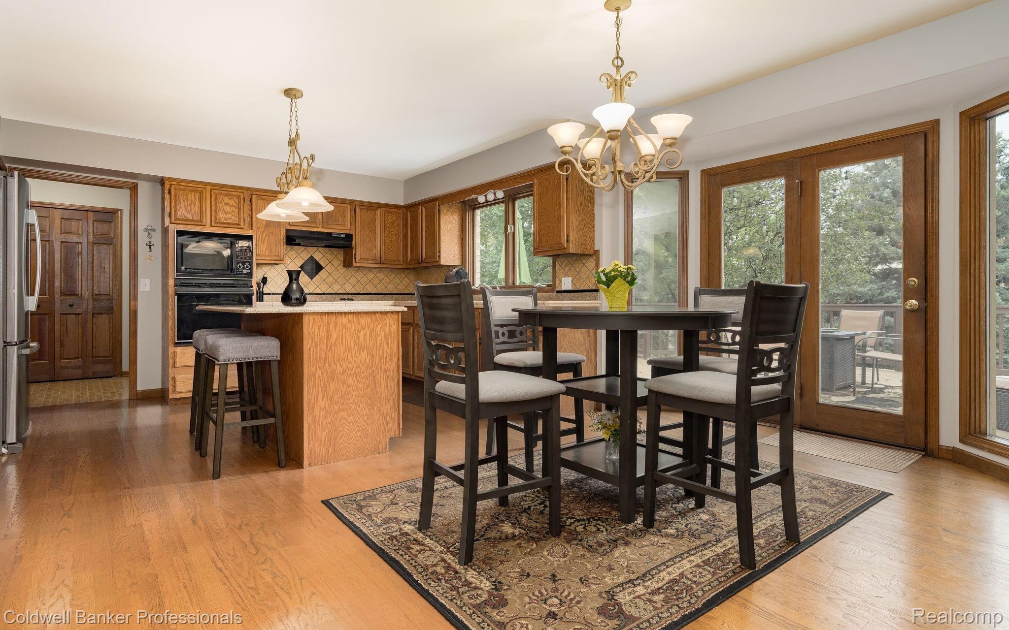 3181 Summit Ridge Drive Rochester, MI 48306 - Photo 12 of 53 10-web-or-mls-3181-Summit-Ridge-Dr-10.jpg