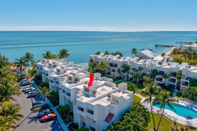 $625,000 | 601 West Ocean Drive, Unit 407C, Key Colony Beach, FL 33051