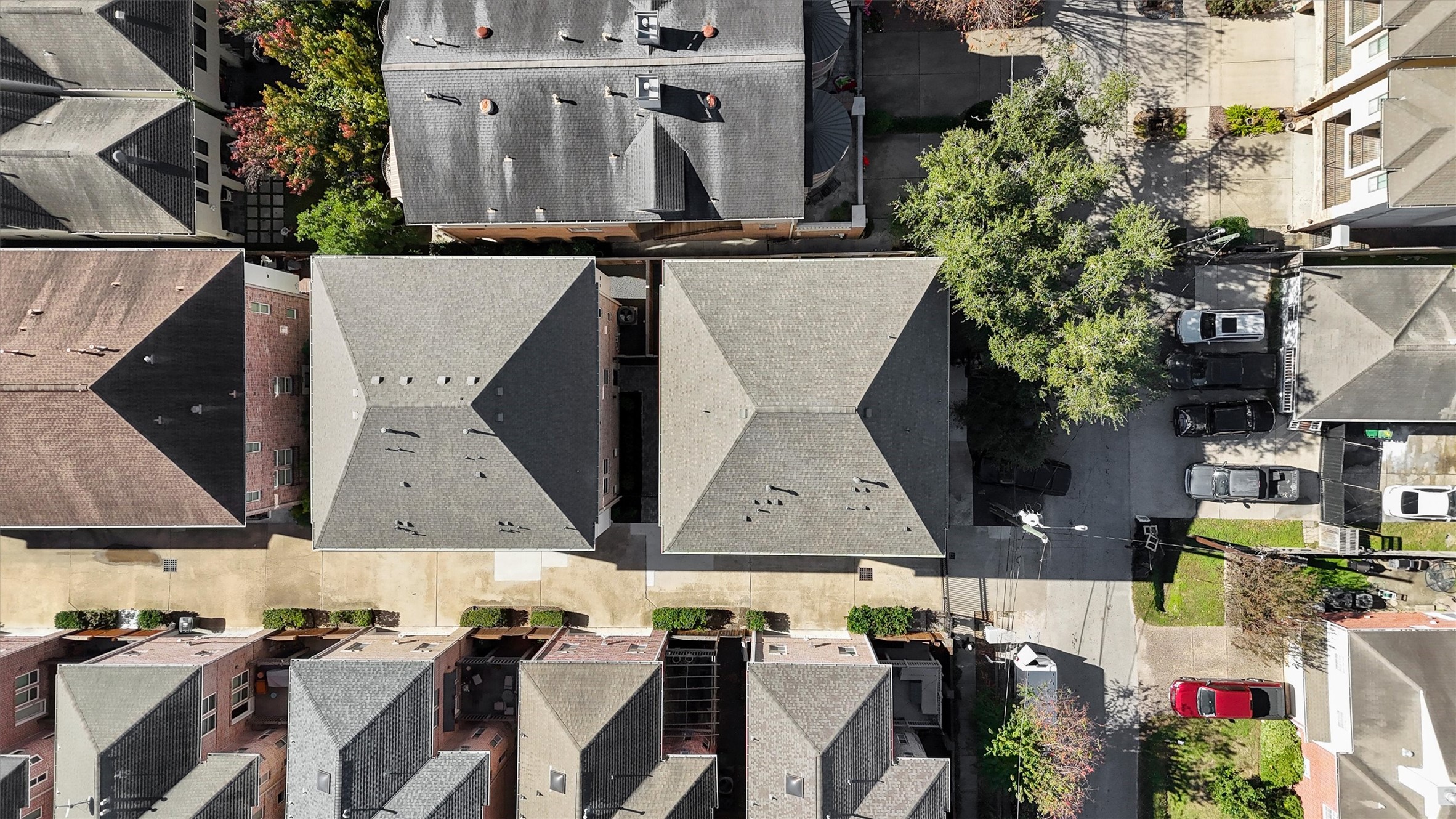 5407 Dickson Street Houston, TX 77007 - Photo 28 of 31 an aerial view of a house with wooden floor and large trees