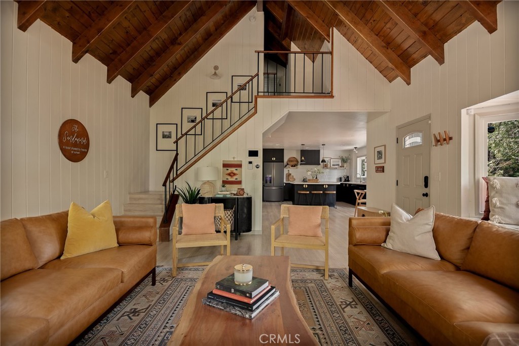 373 Summit Road Lake Arrowhead, CA 92352 - Photo 3 of 41 a living room with furniture