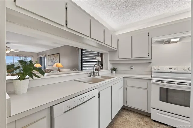 $499,000 | 2491 Northeast Ocean Boulevard, Unit 106, Stuart, FL 34996