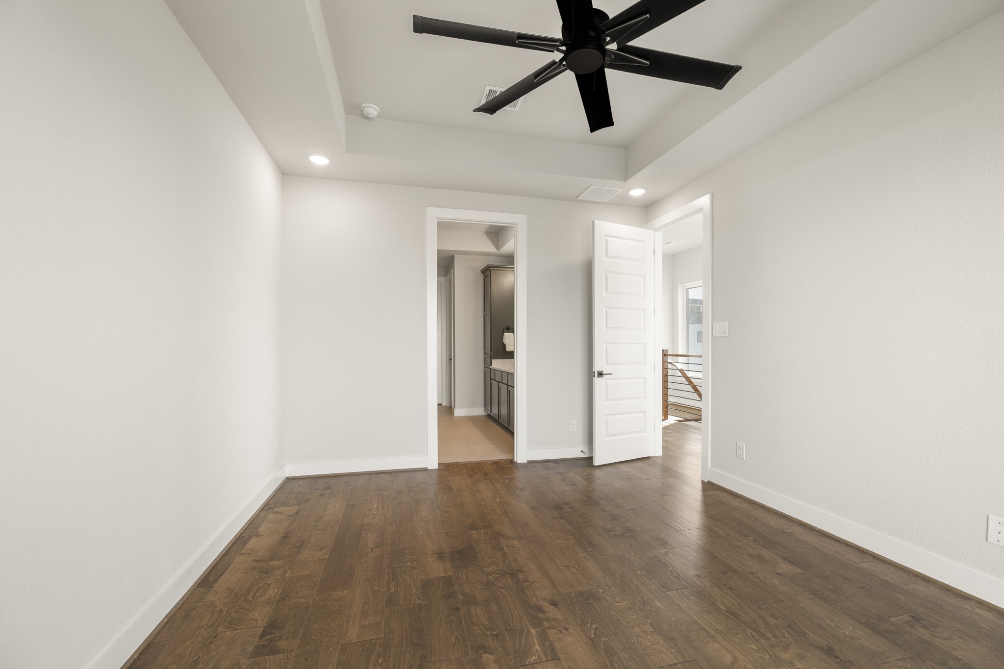 4412 Tucker Lane Seabrook, TX 77586 - Photo 14 of 41 a view of an empty room and window