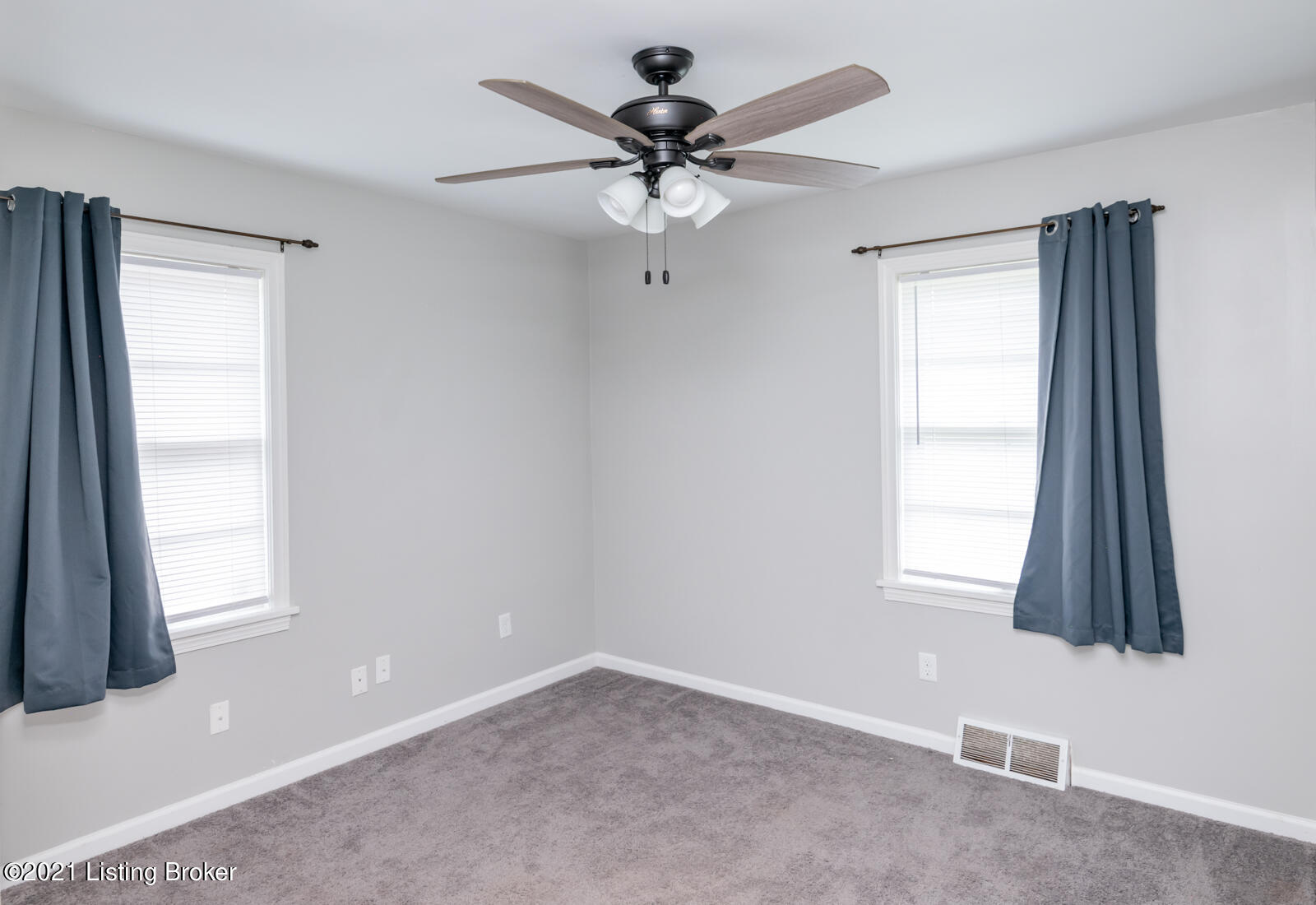 1927 Lynn Lea Road Louisville, KY 40216 - Photo 30 of 35 1927-133