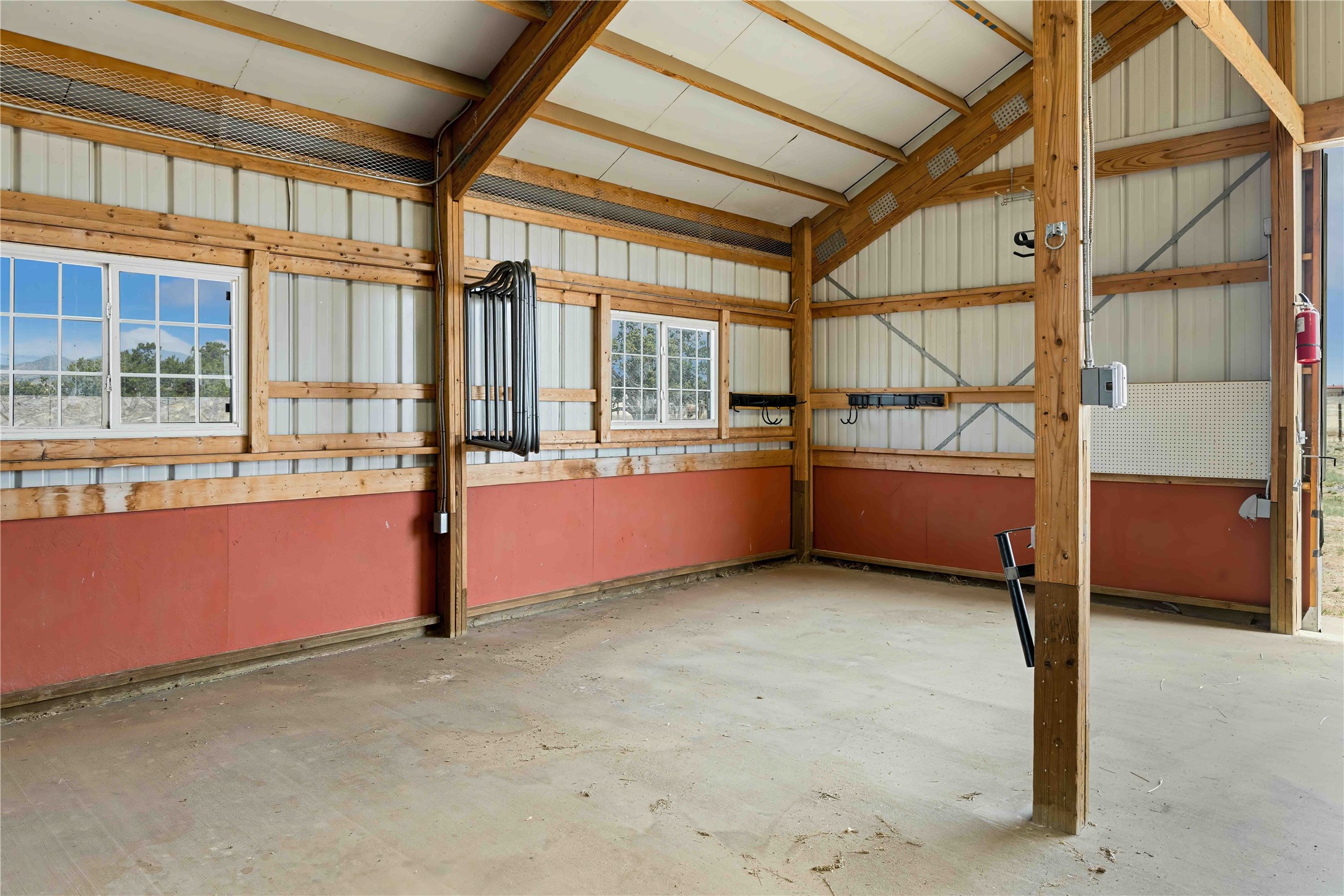 133 Jacinto Road Santa Fe, NM 87508 - Photo 33 of 46 Main Barn