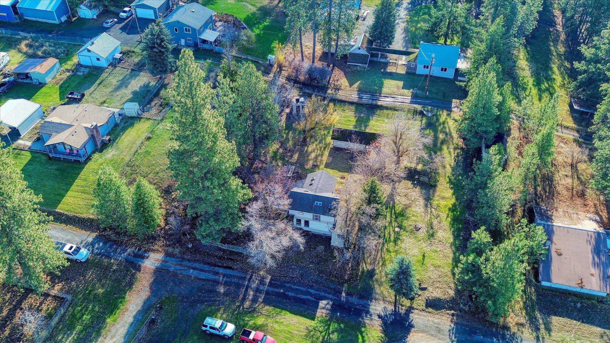 14302 East Robert Road Mica, WA 99023 - Photo 17 of 30