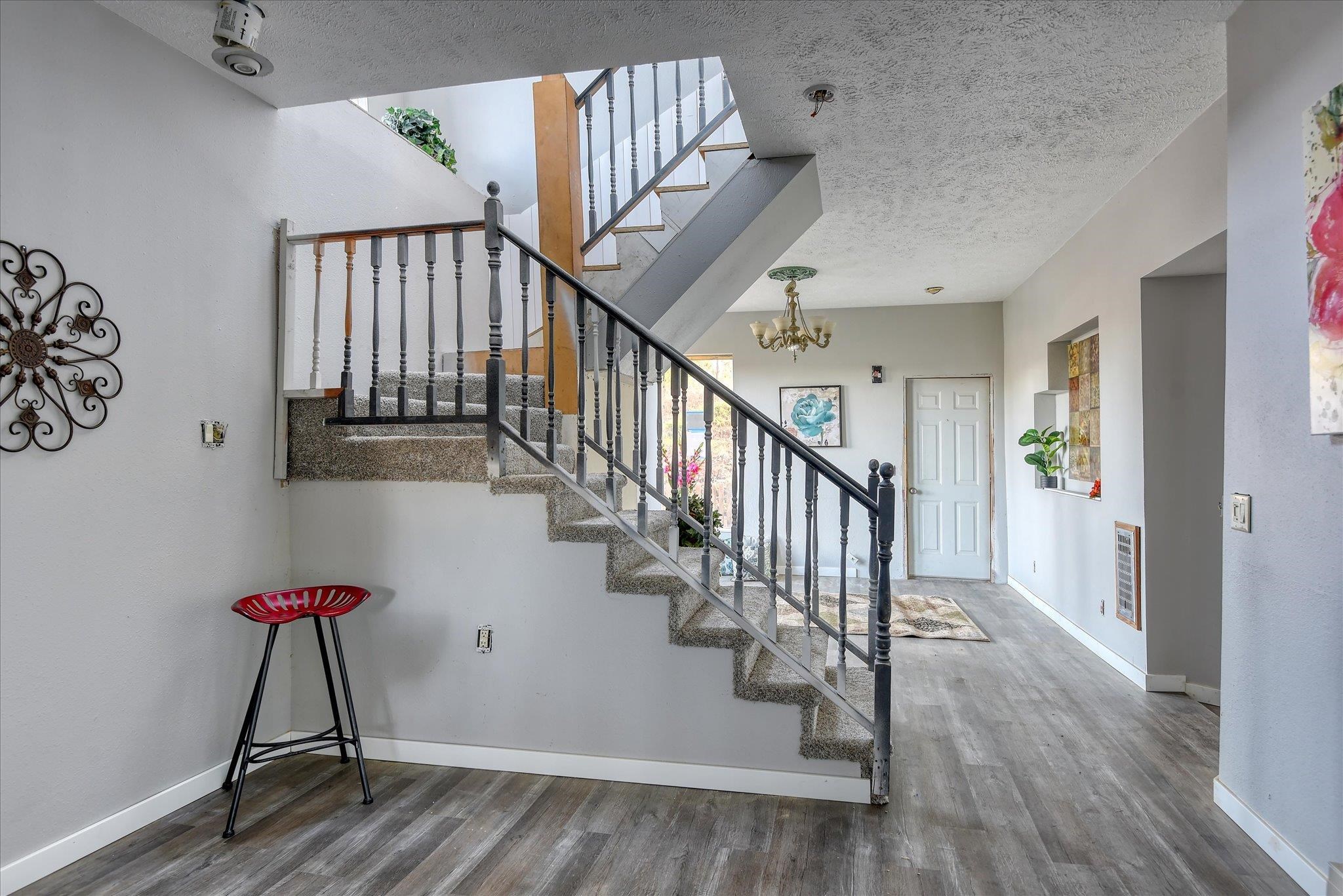 14302 East Robert Road Mica, WA 99023 - Photo 9 of 30