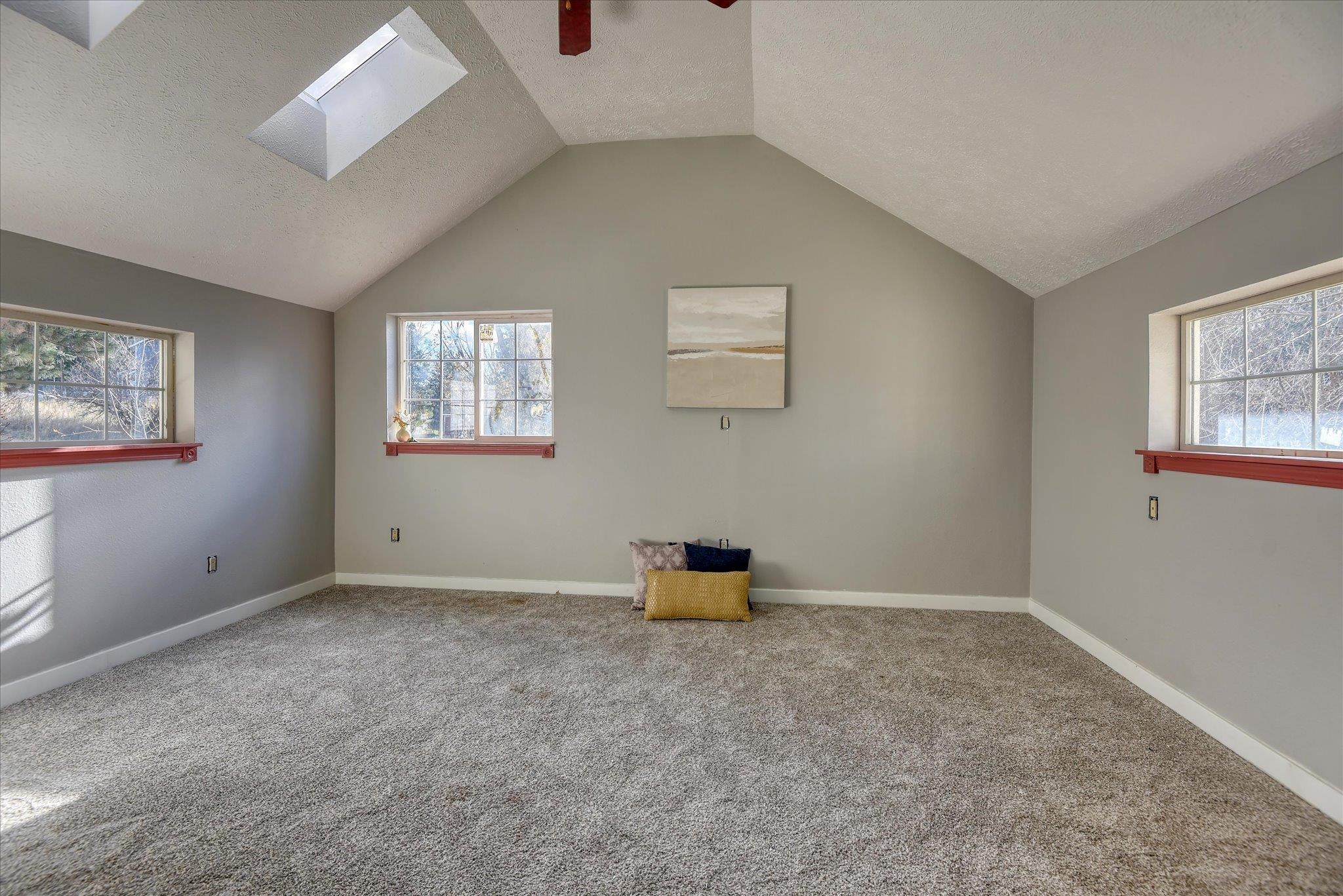 14302 East Robert Road Mica, WA 99023 - Photo 10 of 30