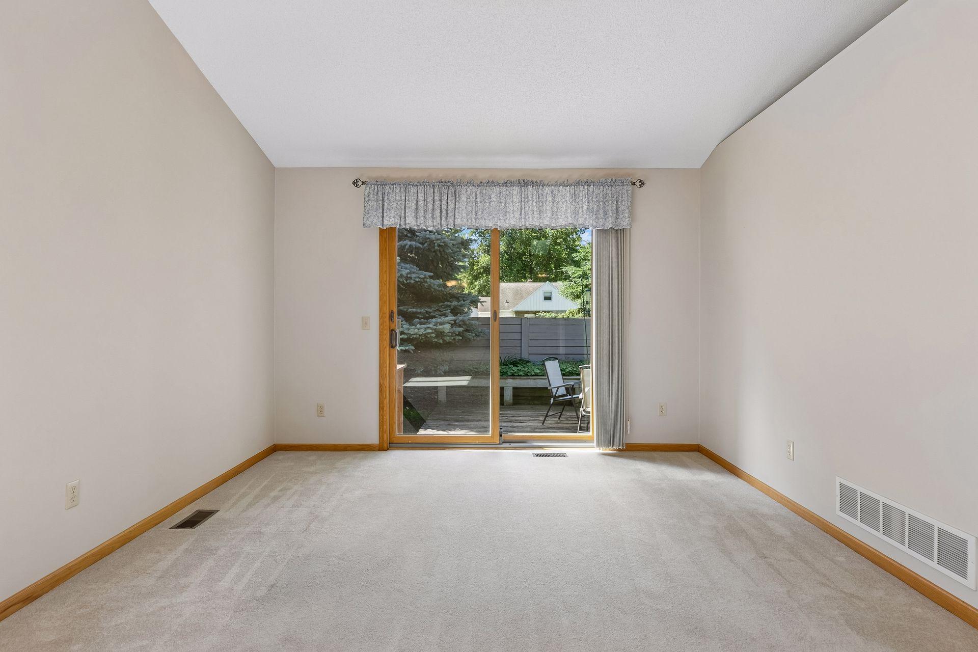 710 Emerald Ridge Roseville, MN 55113 - Photo 25 of 47