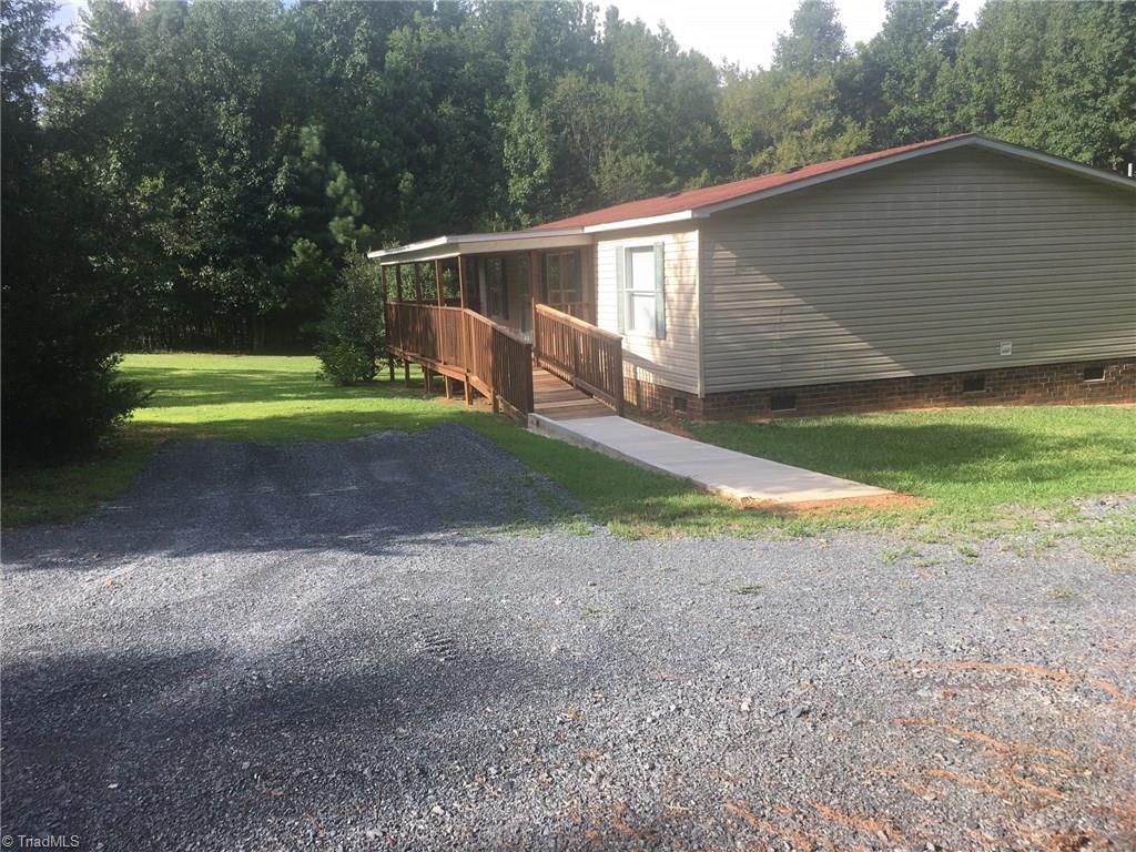 5563 Farmstead Road Seagrove, NC 27341 - Photo 2 of 22 Gallery Image 2