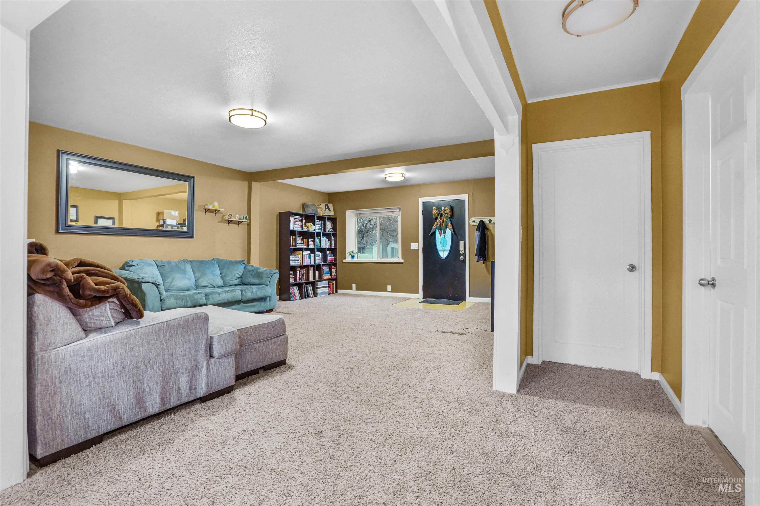 2242 Almo Avenue Burley, ID 83318 - Photo 4 of 33