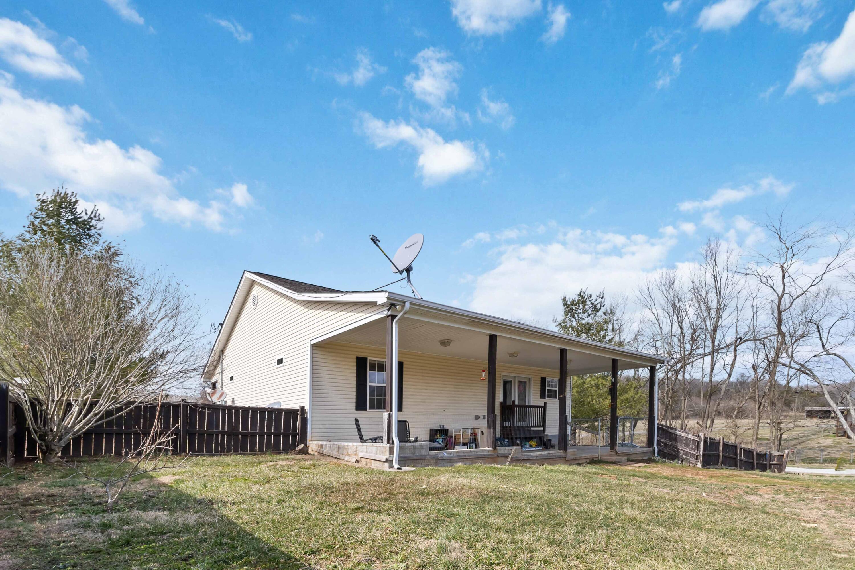 1545 Blaze Valley Road Somerset, KY 42501 - Photo 25 of 34 023