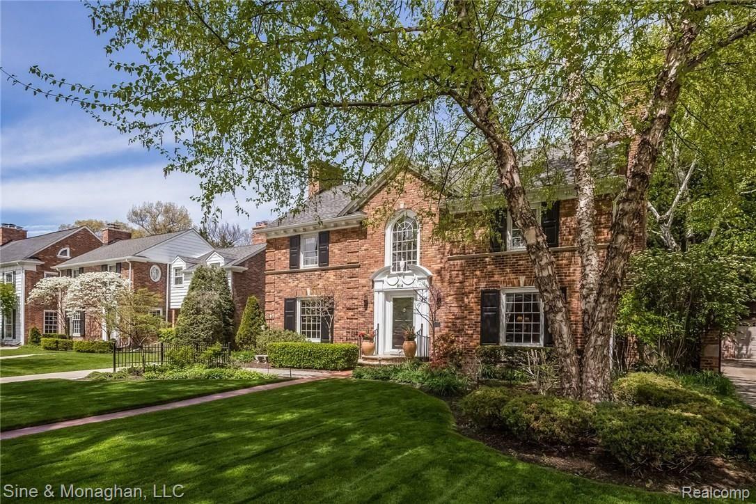 214 Merriweather Road Grosse Pointe, MI 48236 - Photo 64 of 85 067-Front_View-4152966-medium.jpg