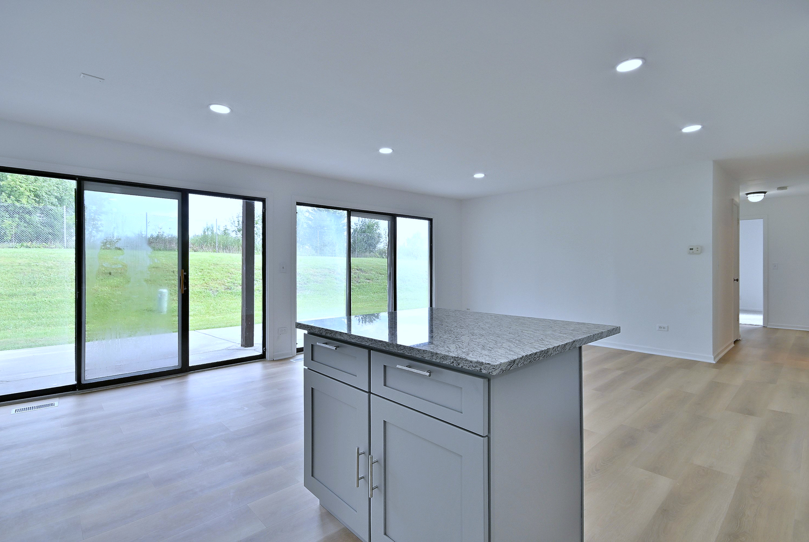 1395 Alpine Court, Unit C Hanover Park, IL 60133 - Photo 8 of 31 a room with window