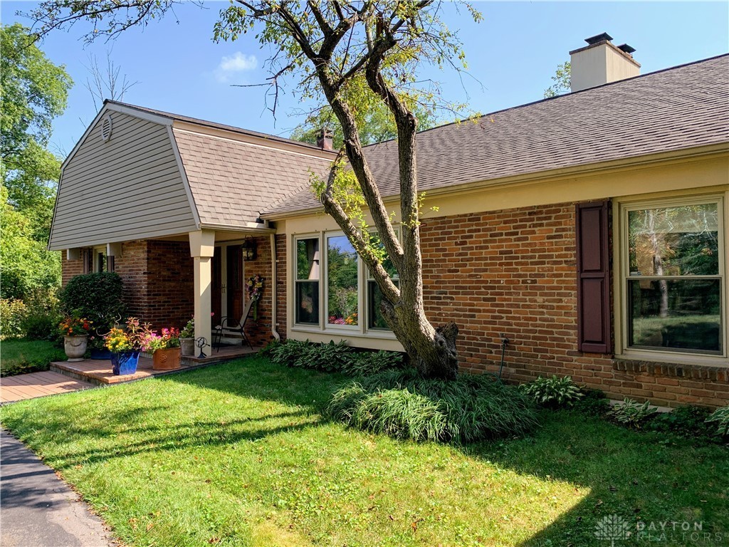 6518 Reigate Road Dayton, OH 45459 - Photo 4 of 86 Gallery Image 4