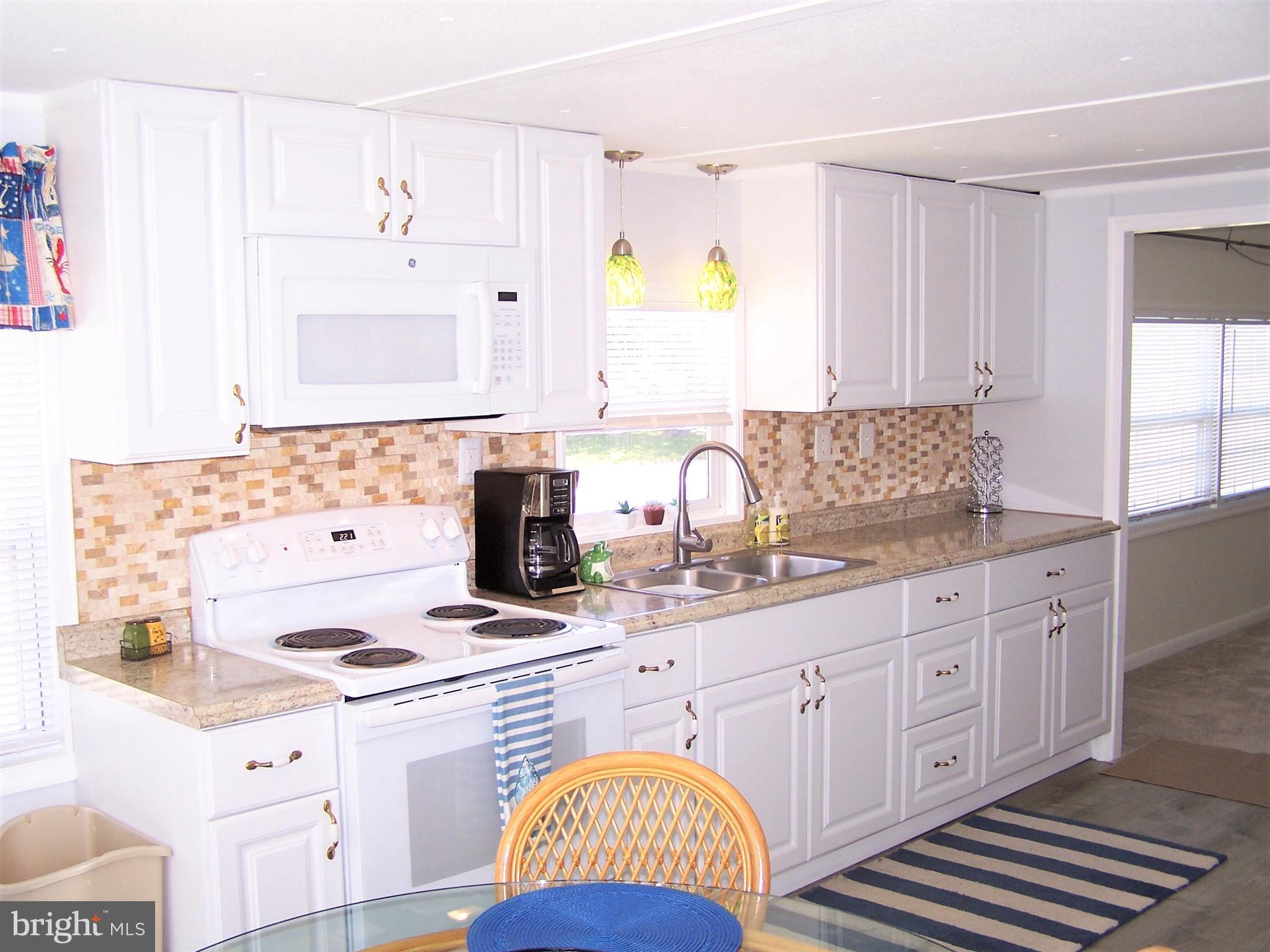 13220 Colonial Road Ocean City, MD 21842 - Photo 15 of 51 Newly Renovated Kitchen