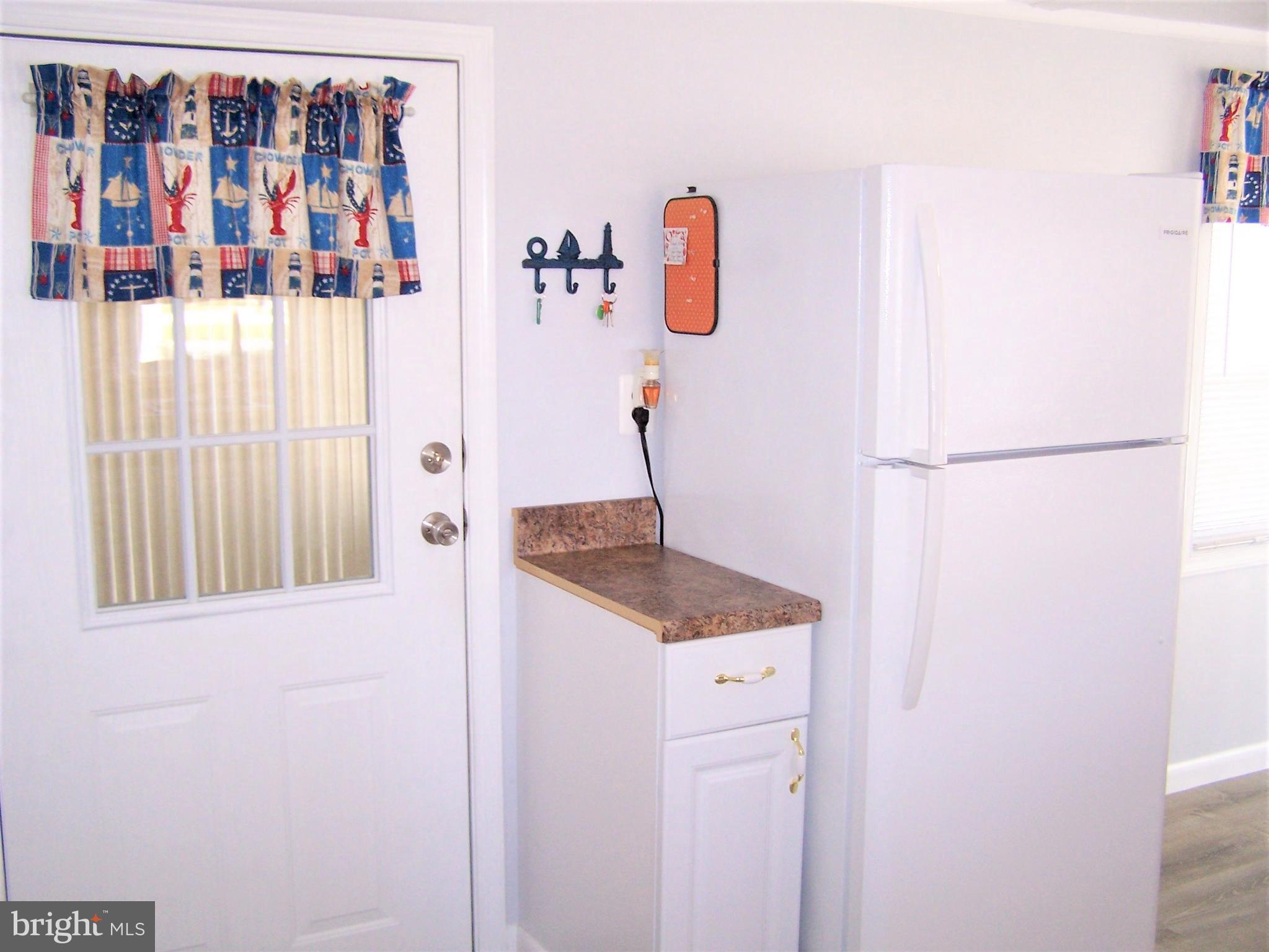 13220 Colonial Road Ocean City, MD 21842 - Photo 19 of 51 Door to Sunroom/Enclosed Porch