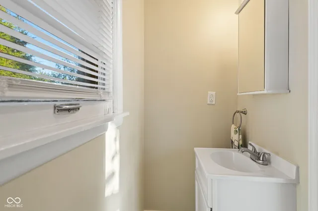 $259,900 | 2641 18th Street, Columbus, IN 47201