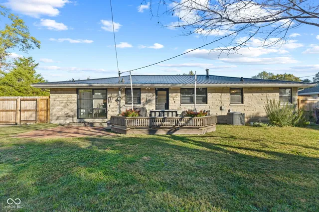 $259,900 | 2641 18th Street, Columbus, IN 47201