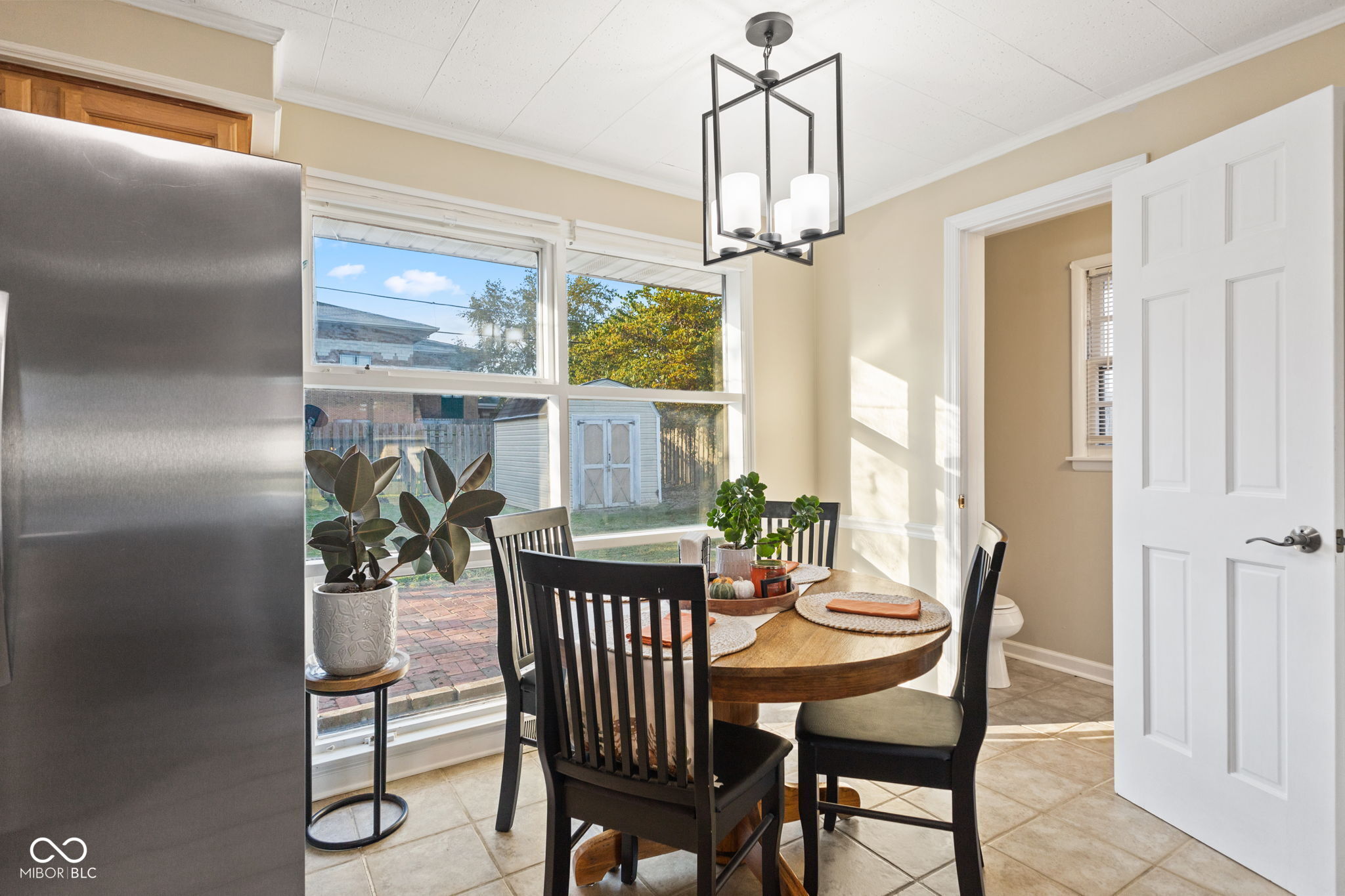 2641 18th Street Columbus, IN 47201 - Photo 8 of 36