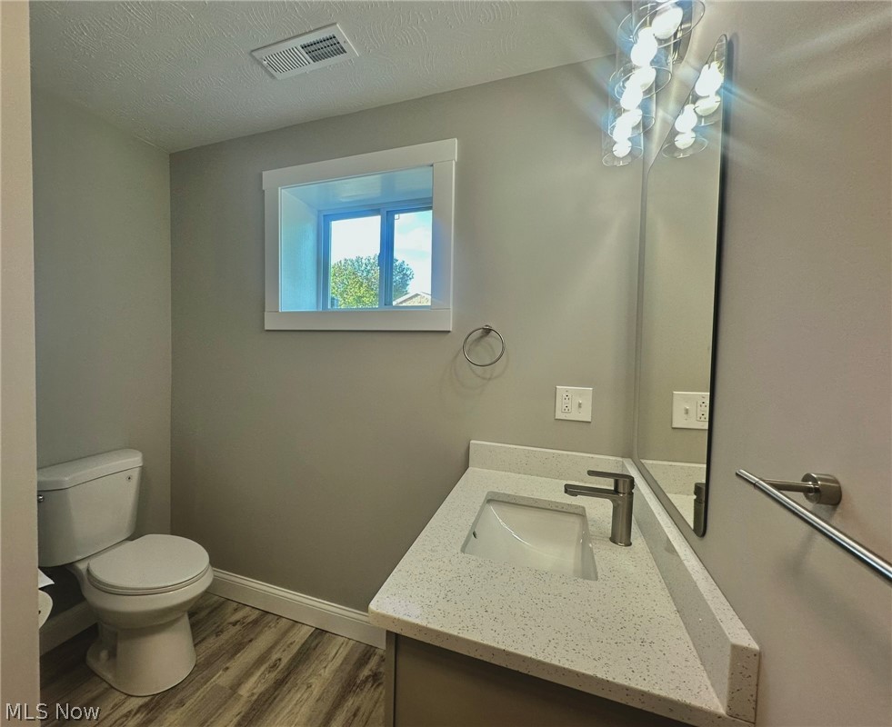 720 57th Street Vienna, WV 26105 - Photo 29 of 35