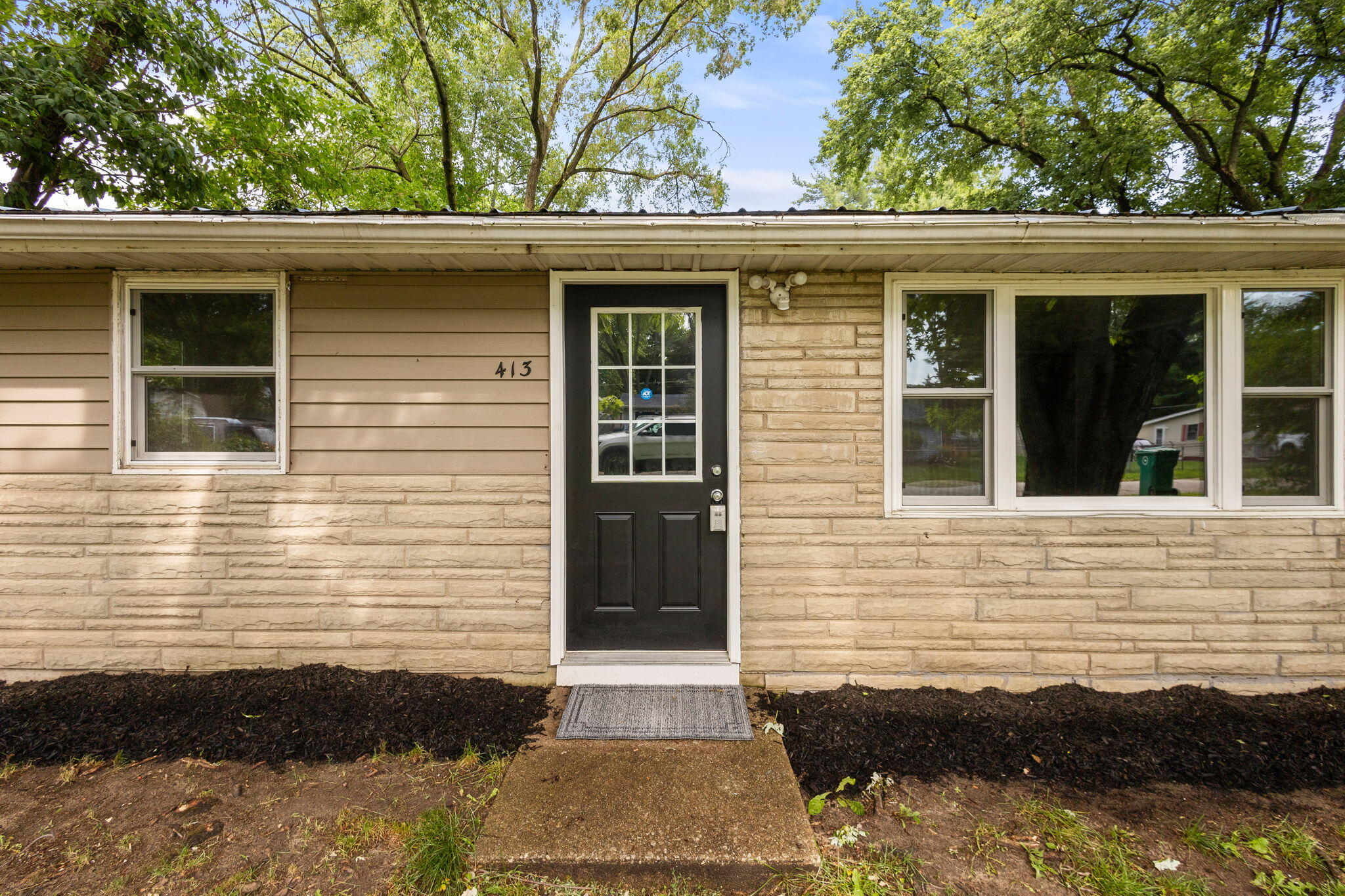 413 Exeter Road Kingsford Heights, IN 46346 - Photo 3 of 28 2048x1365
