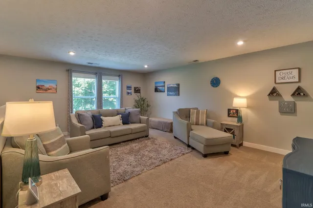 $369,000 | 2741 Marycrest Drive, Evansville, IN 47712