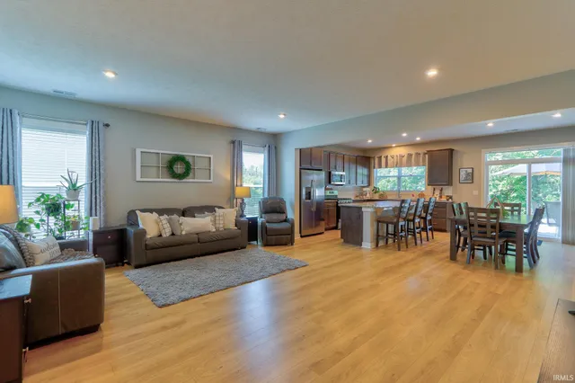 $369,000 | 2741 Marycrest Drive, Evansville, IN 47712