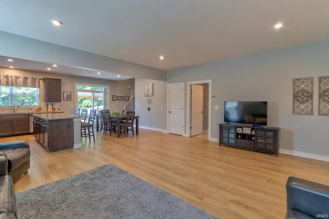 $369,000 | 2741 Marycrest Drive, Evansville, IN 47712