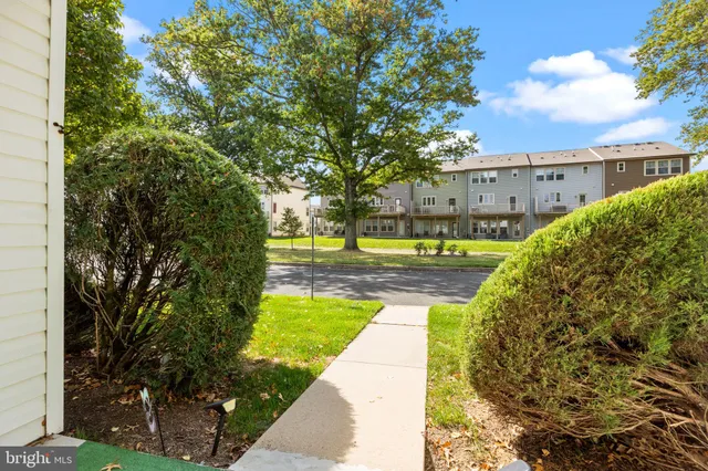 $364,900 | 8109 Centennial Station, Warminster, PA 18974