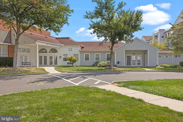 $364,900 | 8109 Centennial Station, Warminster, PA 18974