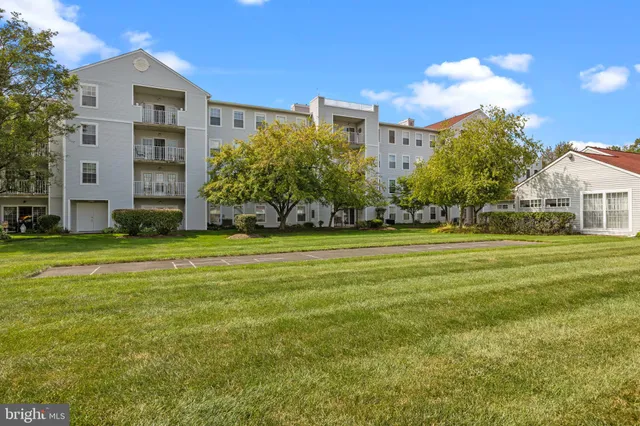 $364,900 | 8109 Centennial Station, Warminster, PA 18974