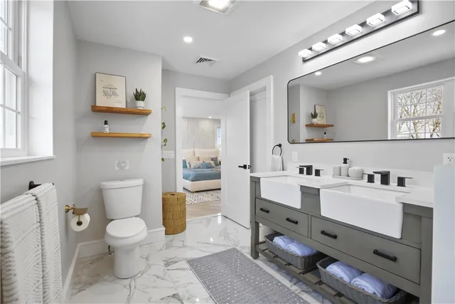 $3,500 | 45 Bellevue Avenue, Westerly, RI 02891