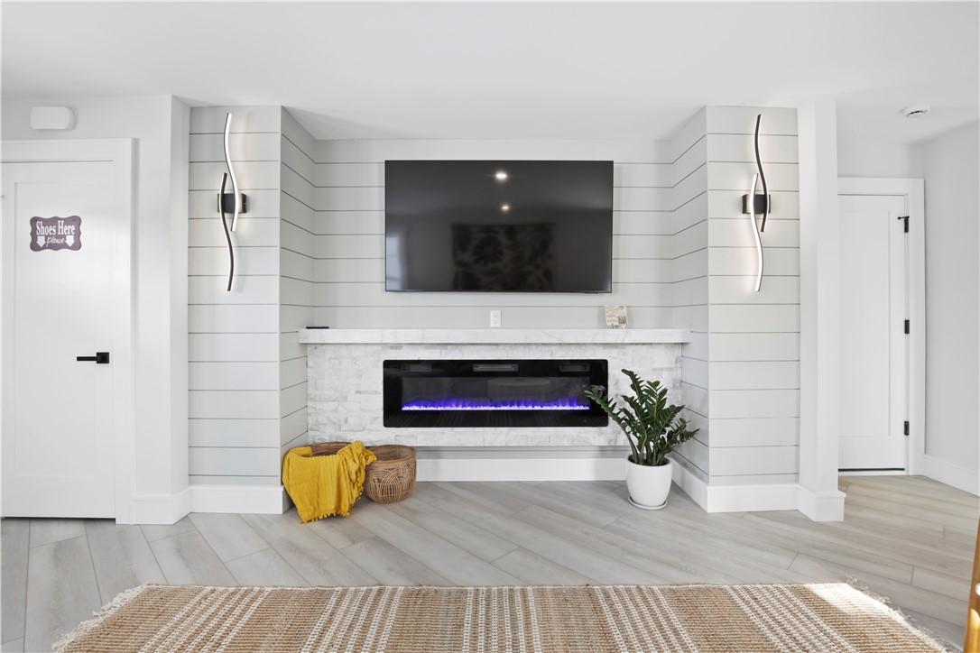 45 Bellevue Avenue Westerly, RI 02891 - Photo 3 of 26