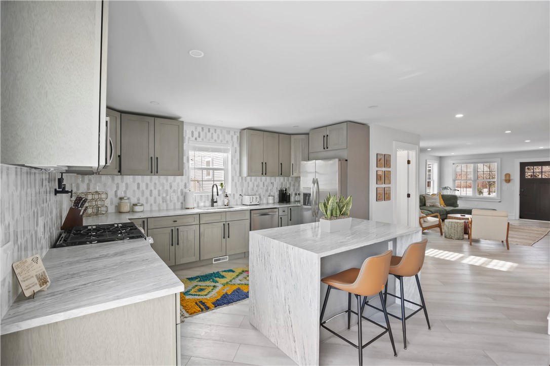 45 Bellevue Avenue Westerly, RI 02891 - Photo 9 of 26