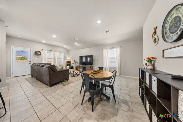 $279,000 | 5102 Karen Grn Drive, Killeen, TX 76549