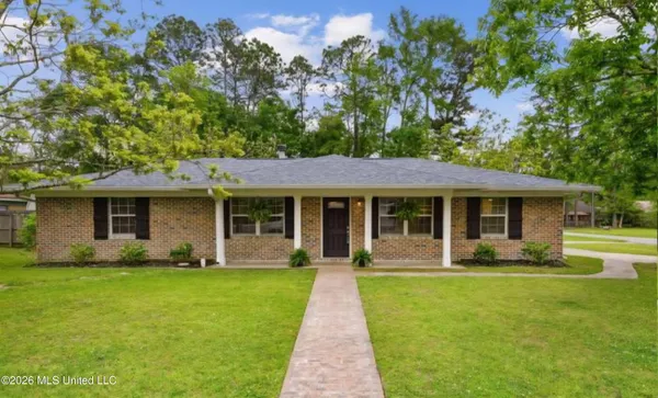 $2,100 | 2700 Hargrove Drive, Ocean Springs, MS 39564
